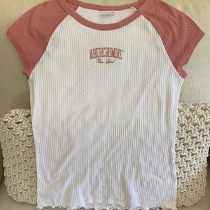 Girls Abercrombie cotton ribbed Tee.